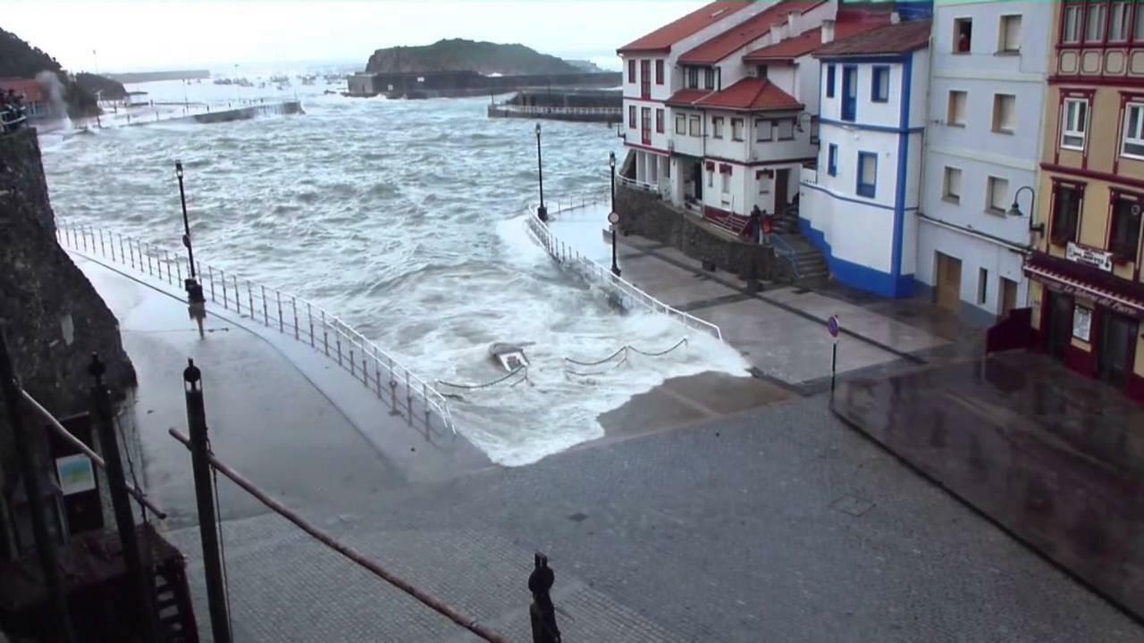 La Nana Del Mar / The Lullaby Of The Sea On Old Harbour Daire Cudillero Dış mekan fotoğraf